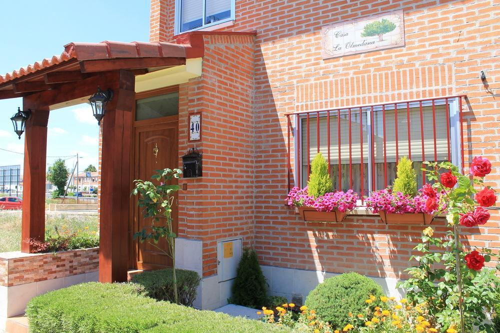 Alojamiento La Olmedana Olmedo Exterior photo