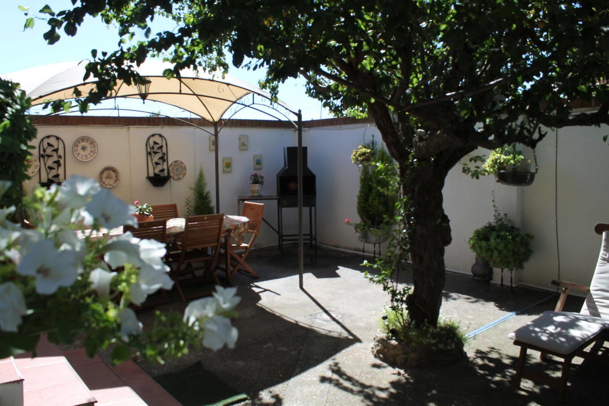 Alojamiento La Olmedana Olmedo Exterior photo
